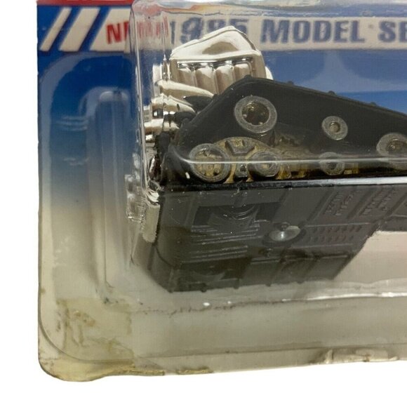 Hot Wheels 1995 Model Series Big Chill No 12 Of 12 Cars 352 NEW - Picture 3 of 4